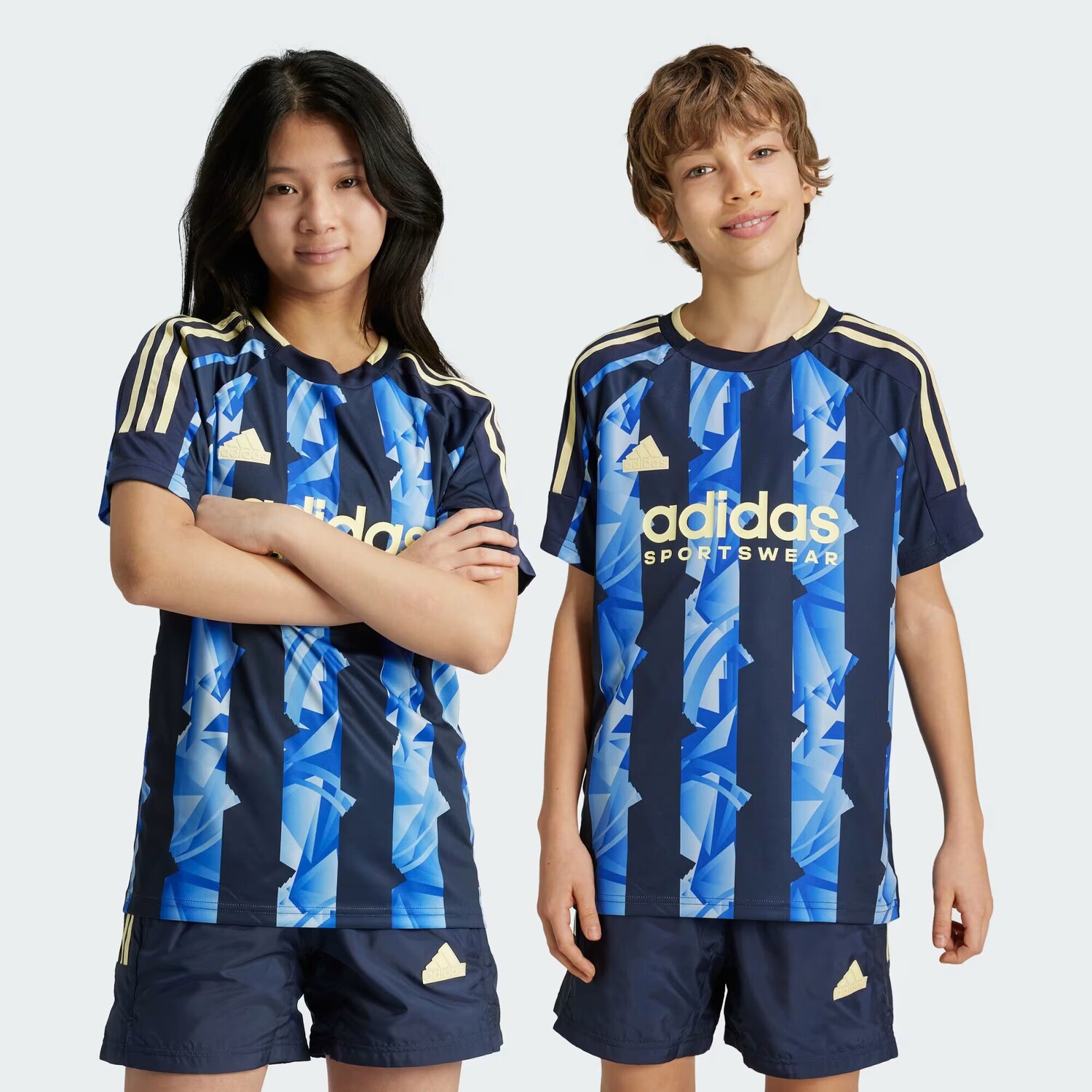 

Футболка Тиро Детская Adidas, цвет Legend Ink/Semi Lucid Blue/Almost Yellow