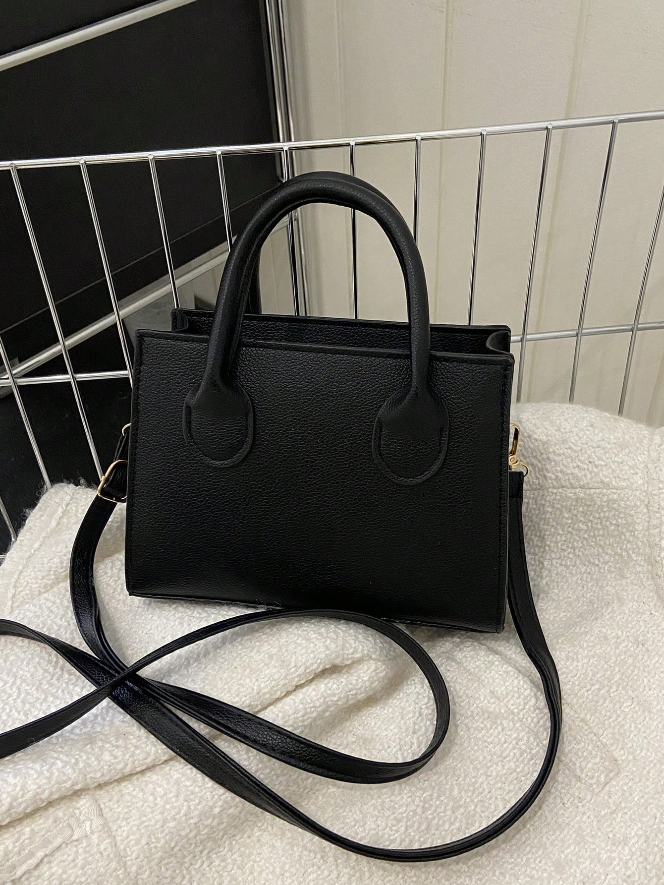 Легкая деловая повседневная квадратная сумка с двойной ручкой для девочек-подростков, черный модная двухцветная женская пригородная сумка черный