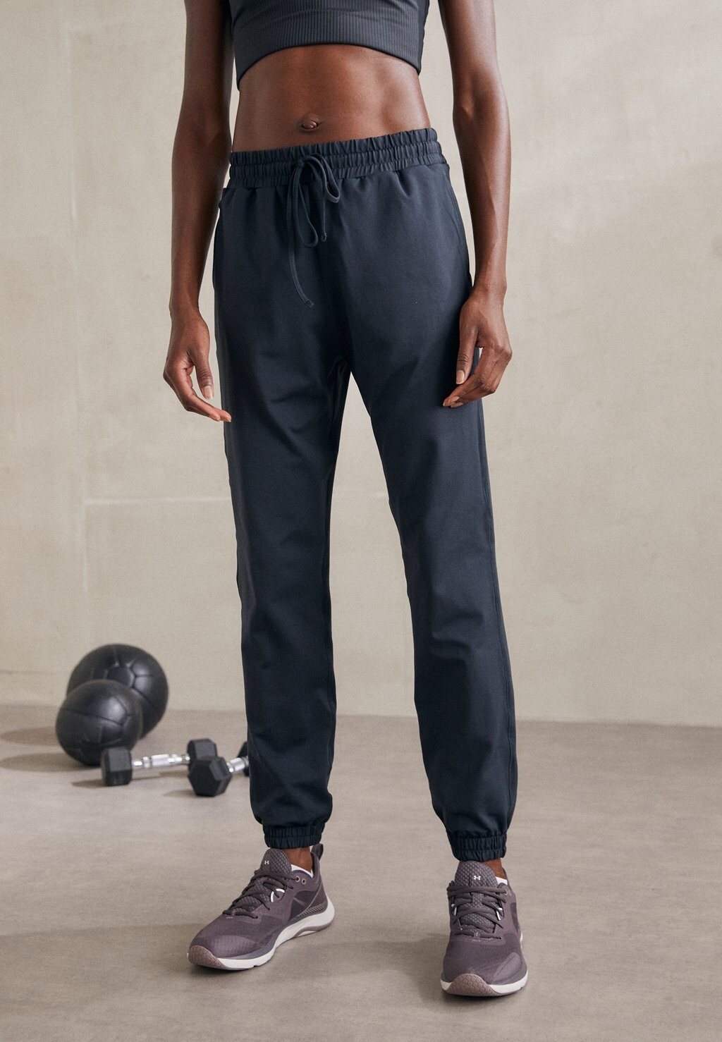 

Спортивные брюки RESET SLIM STRAIGHT JOGGER Girlfriend Collective, черный