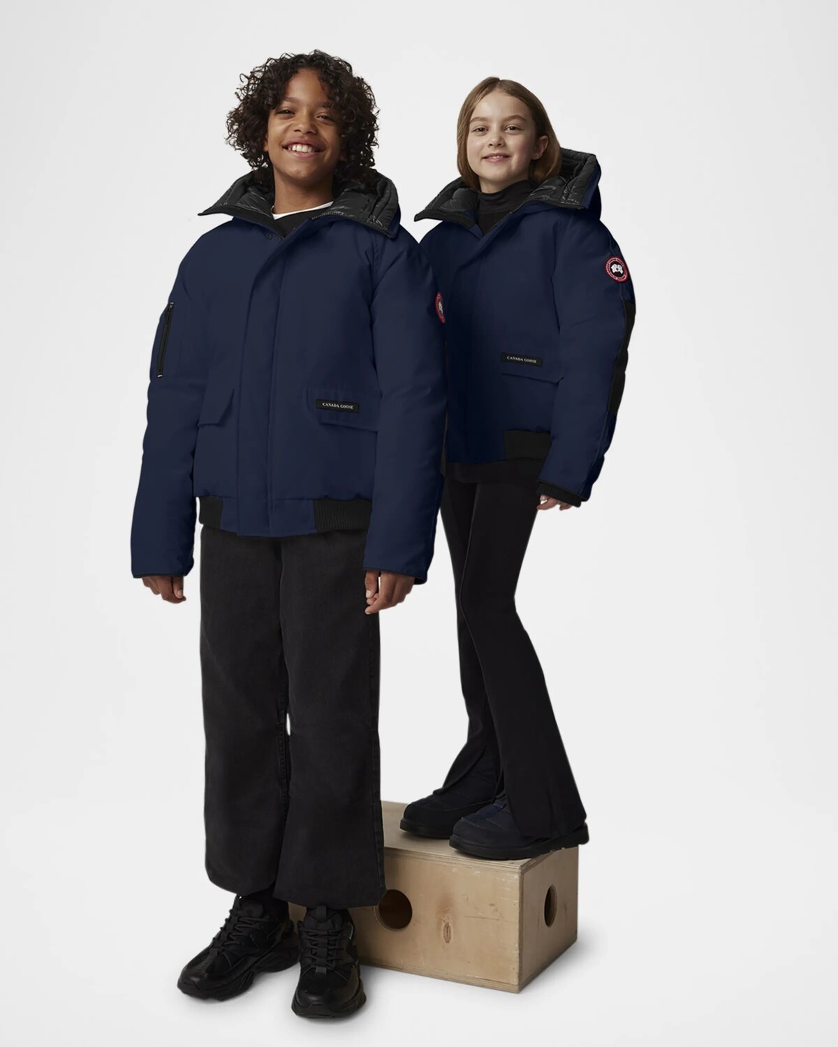 

Детский пуховик Chilliwack с капюшоном, размер S-L Canada Goose, черный