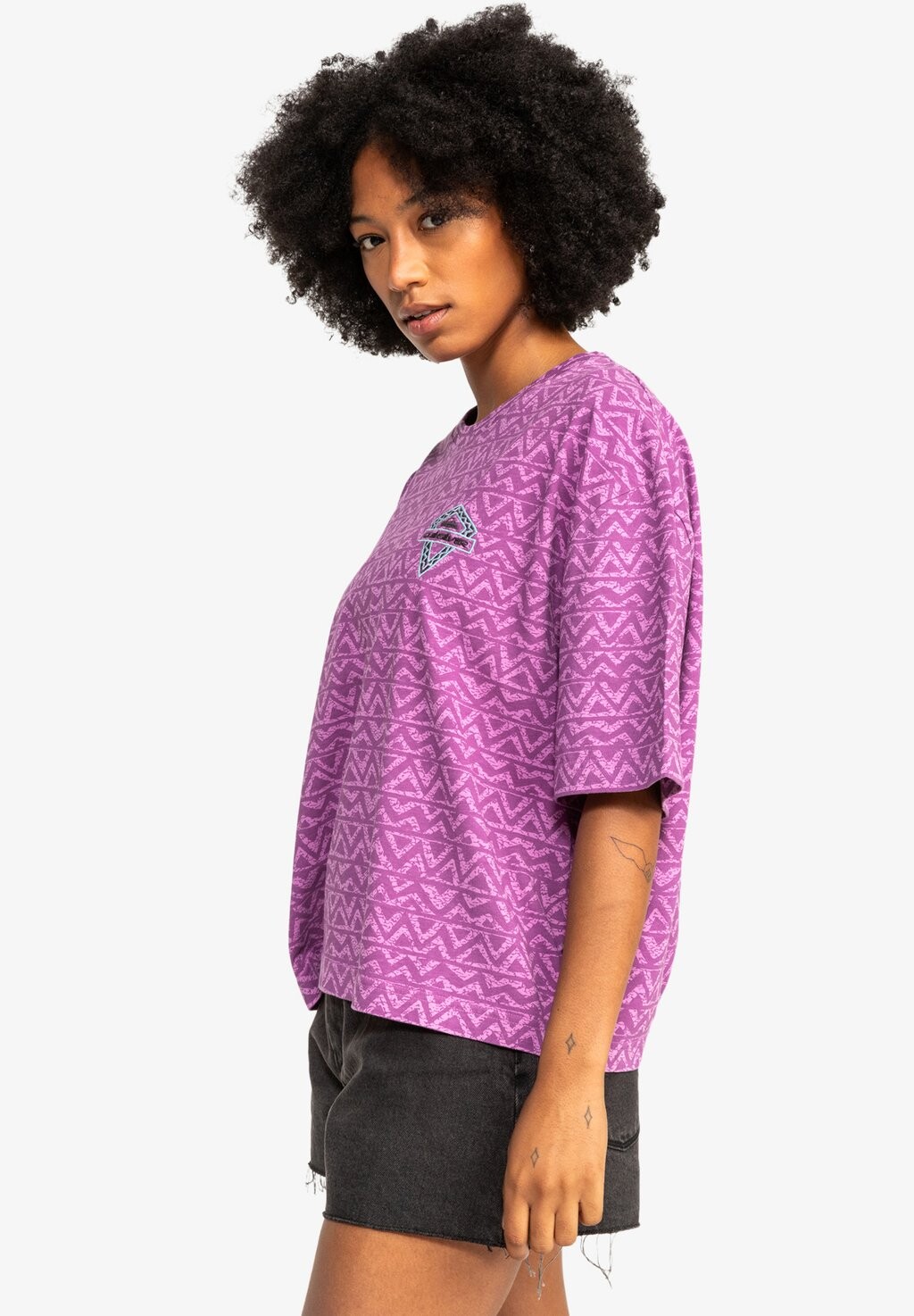 

Футболка с принтом AOP BOYFRIEND CROP SS Quiksilver, цвет violet heritage geo