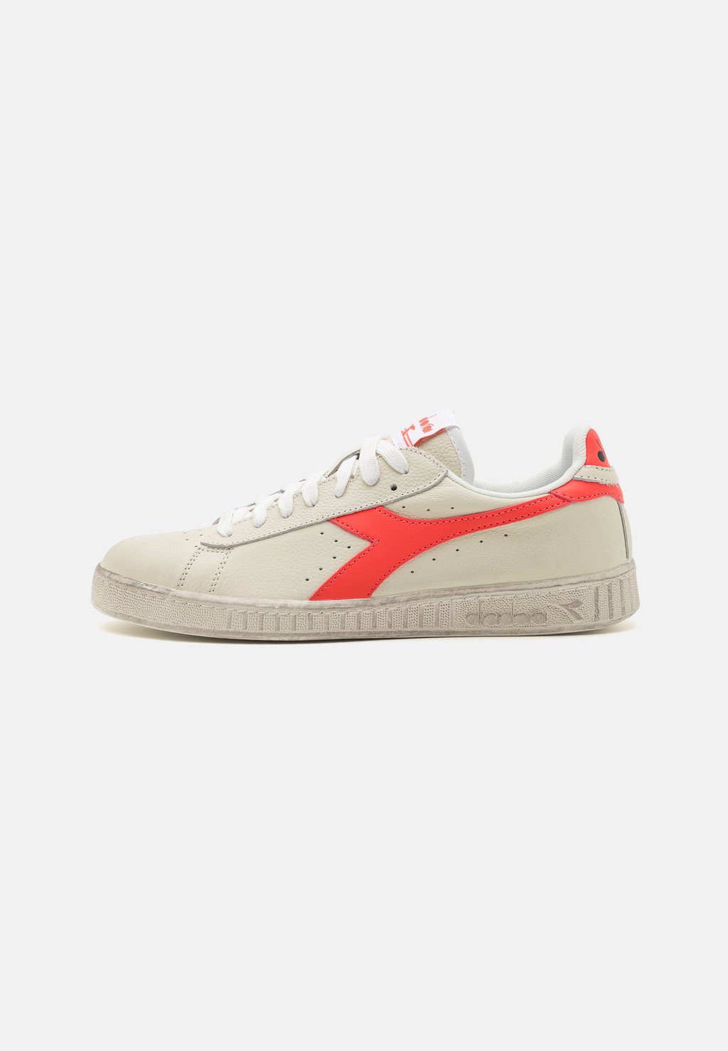 

Кроссовки низкие GAME FLUO UNISEX Diadora, цвет super white/hot coral