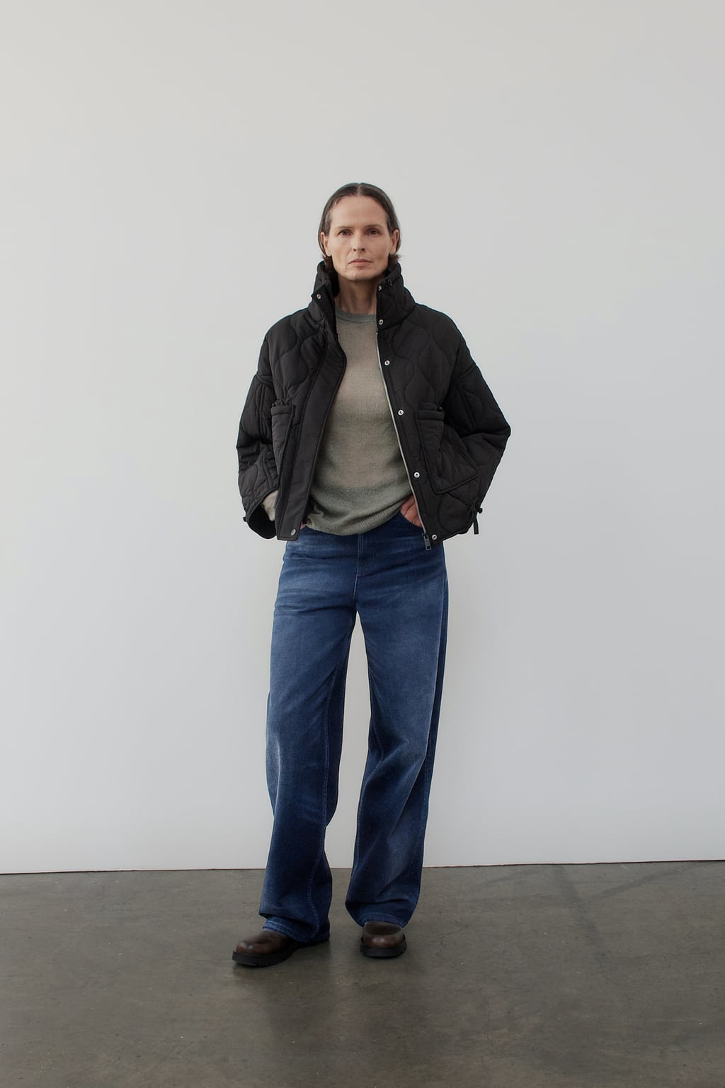 

Водоотталкивающая стеганая куртка ZARA, черный