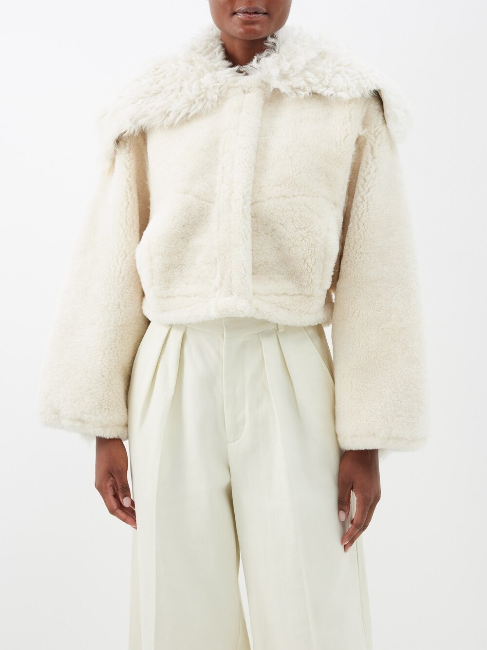 

Короткая дубленка piloni с объемным воротником Jacquemus, белый