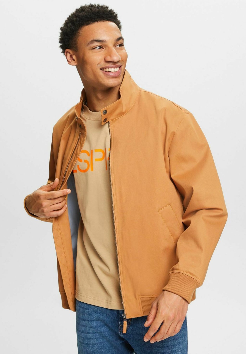 Куртка Esprit, цвет caramel