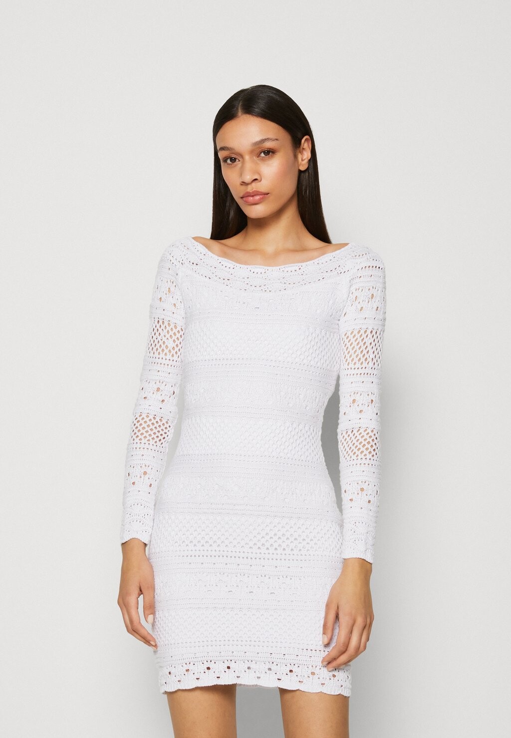 

Платье прямого кроя Guess, белый