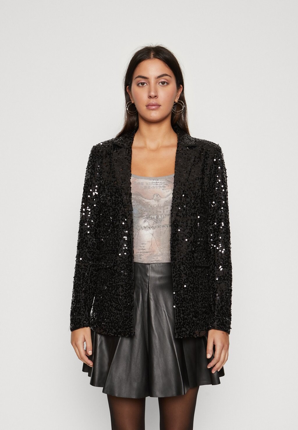 

Блейзер PCBOSSY SEQUIN Pieces, черный