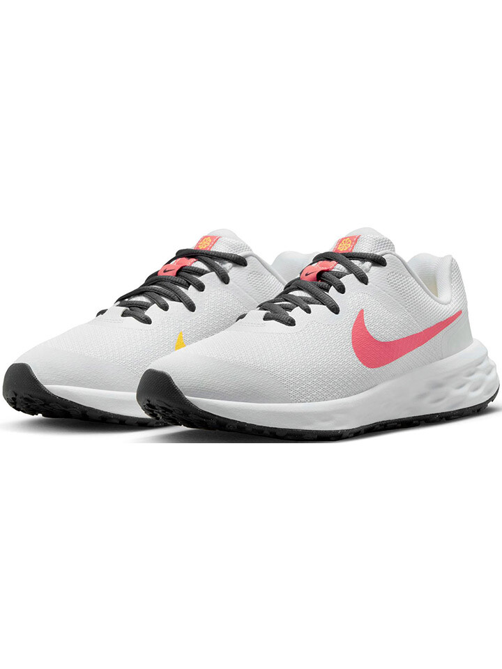 

Кроссовки Nike Revolution 6, белый