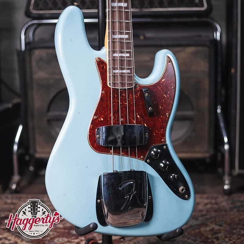 

Басс гитара Fender Custom Shop LTD 66 Jazz Bass - Journeyman Relic Aged Daphne Blue with Deluxe Hardshell Case