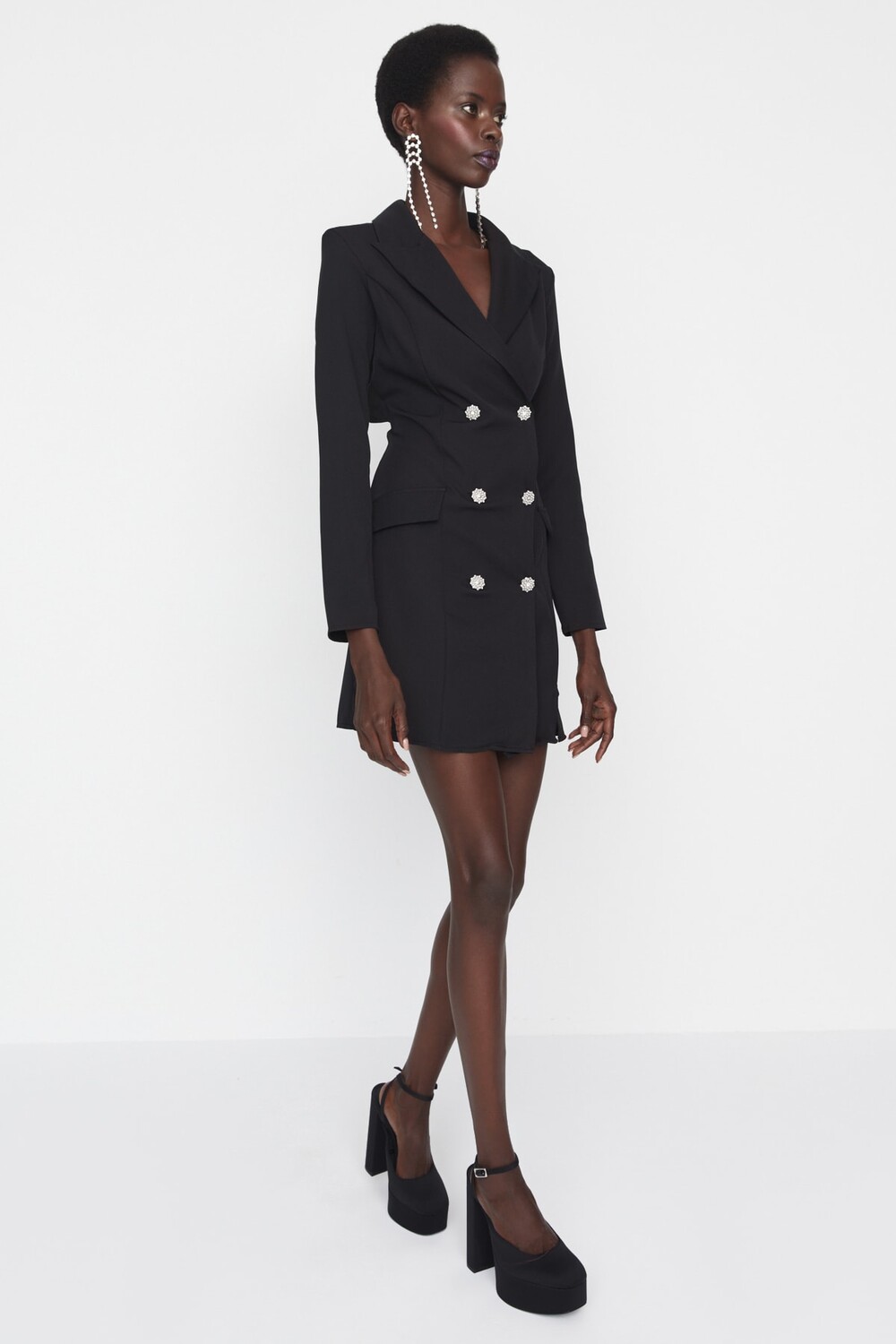 

Платье TRENDYOLMİLLA, черный