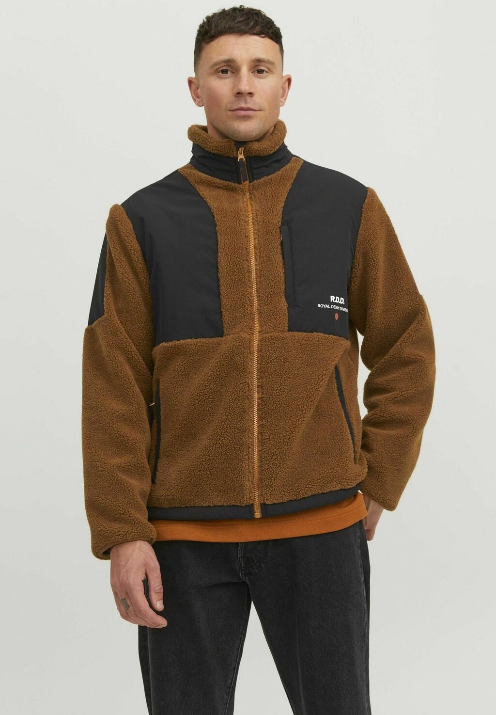 

Толстовка R.D.D. ROYAL DENIM DIVISION, цвет caramel cafã