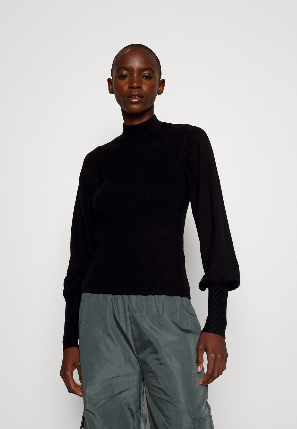 

Джемпер Vero Moda, черный