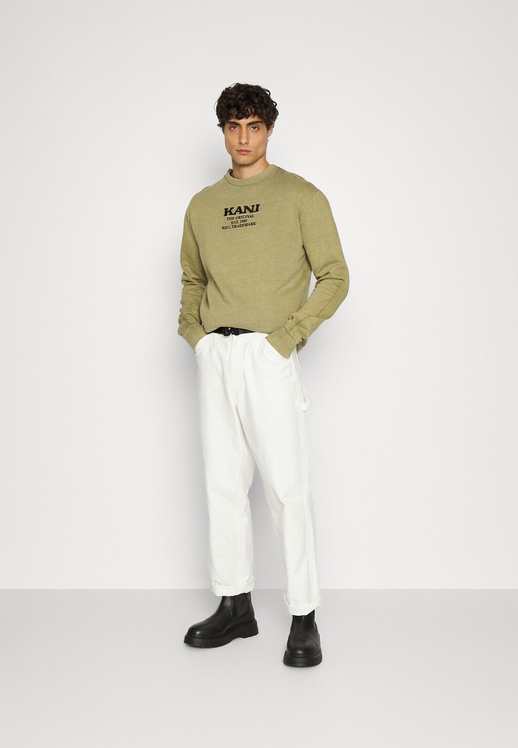 

Толстовка RETRO WASHED CREW UNISEX Karl Kani, темно-зеленый