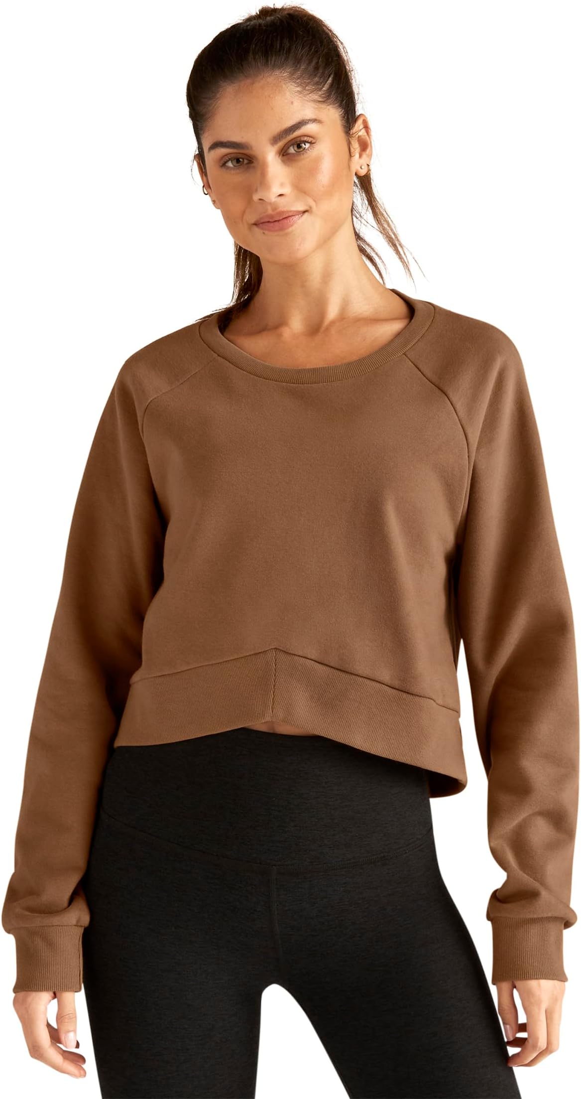 

Толстовка Beyond Yoga Uplift Cropped Pullover, цвет Toffee