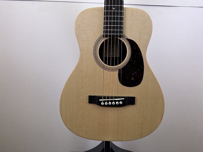 

Акустическая гитара Martin LX1RE w/ Gig Bag 409970