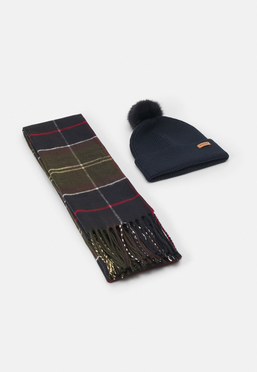 

Шарф Barbour ПОДАРОЧНЫЙ НАБОР ШАРФОВ DOVER BEANIE HAILES, цвет classic