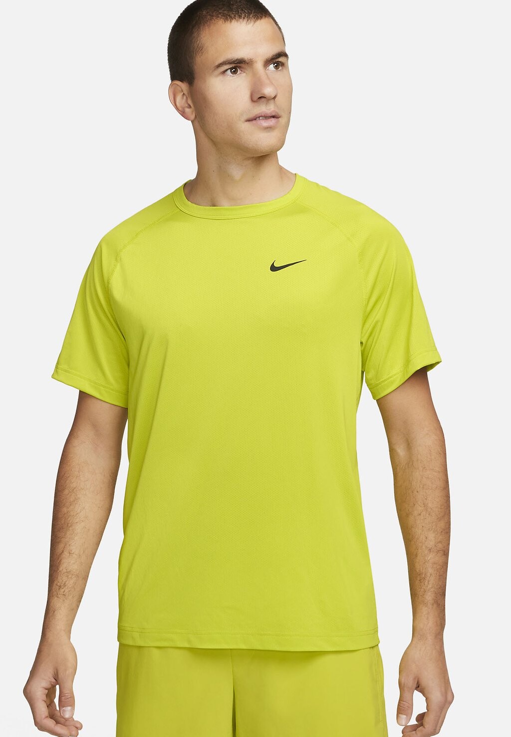 

Футболка Nike