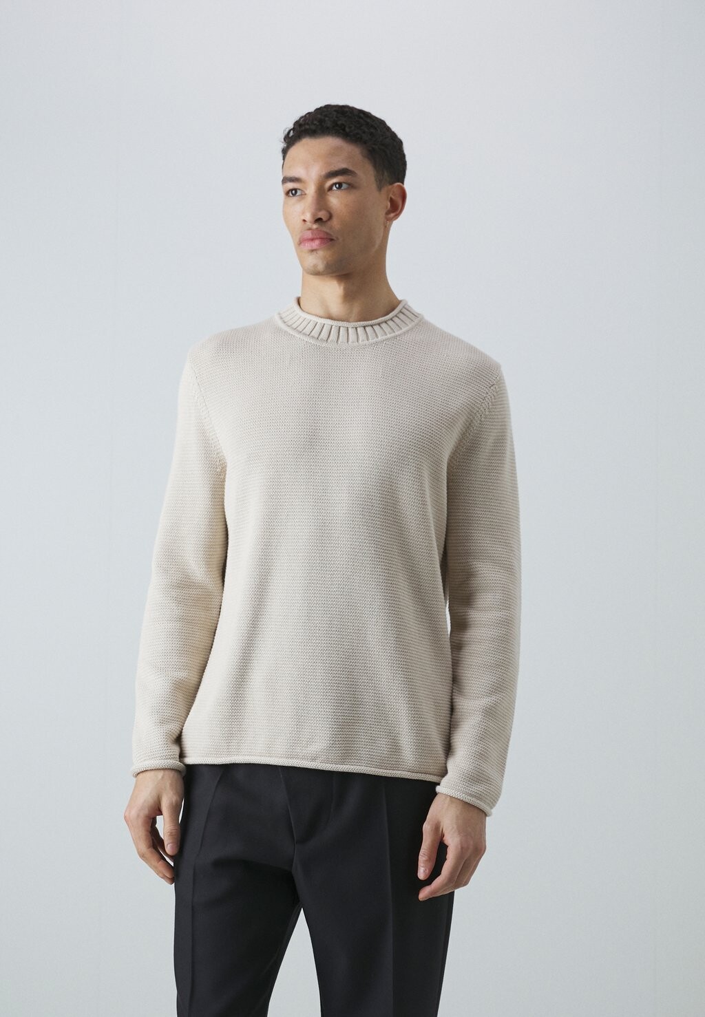 

Вязаный свитер ROLLED HEM SWEATER Filippa K, цвет light beige