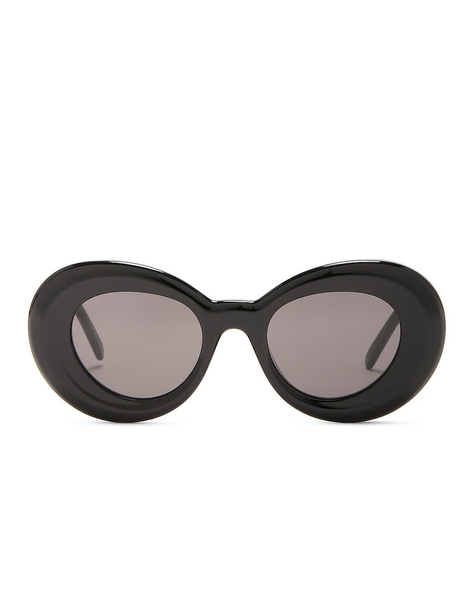 

Солнцезащитные очки Loewe Curvy, цвет Shiny Black & Smoke