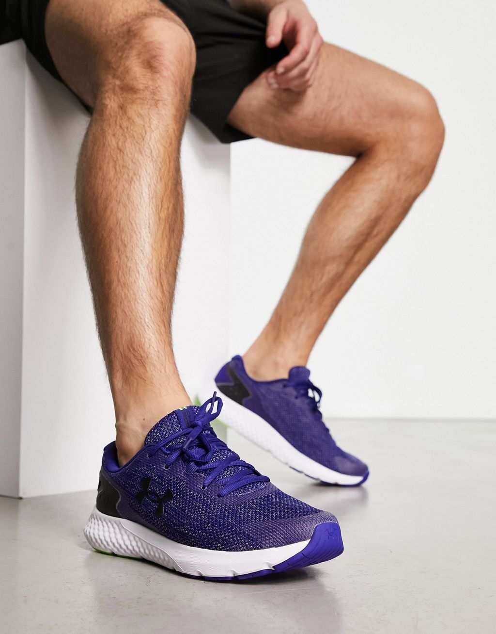 

Синие вязаные кроссовки Under Armour Running Charged Rogue 3