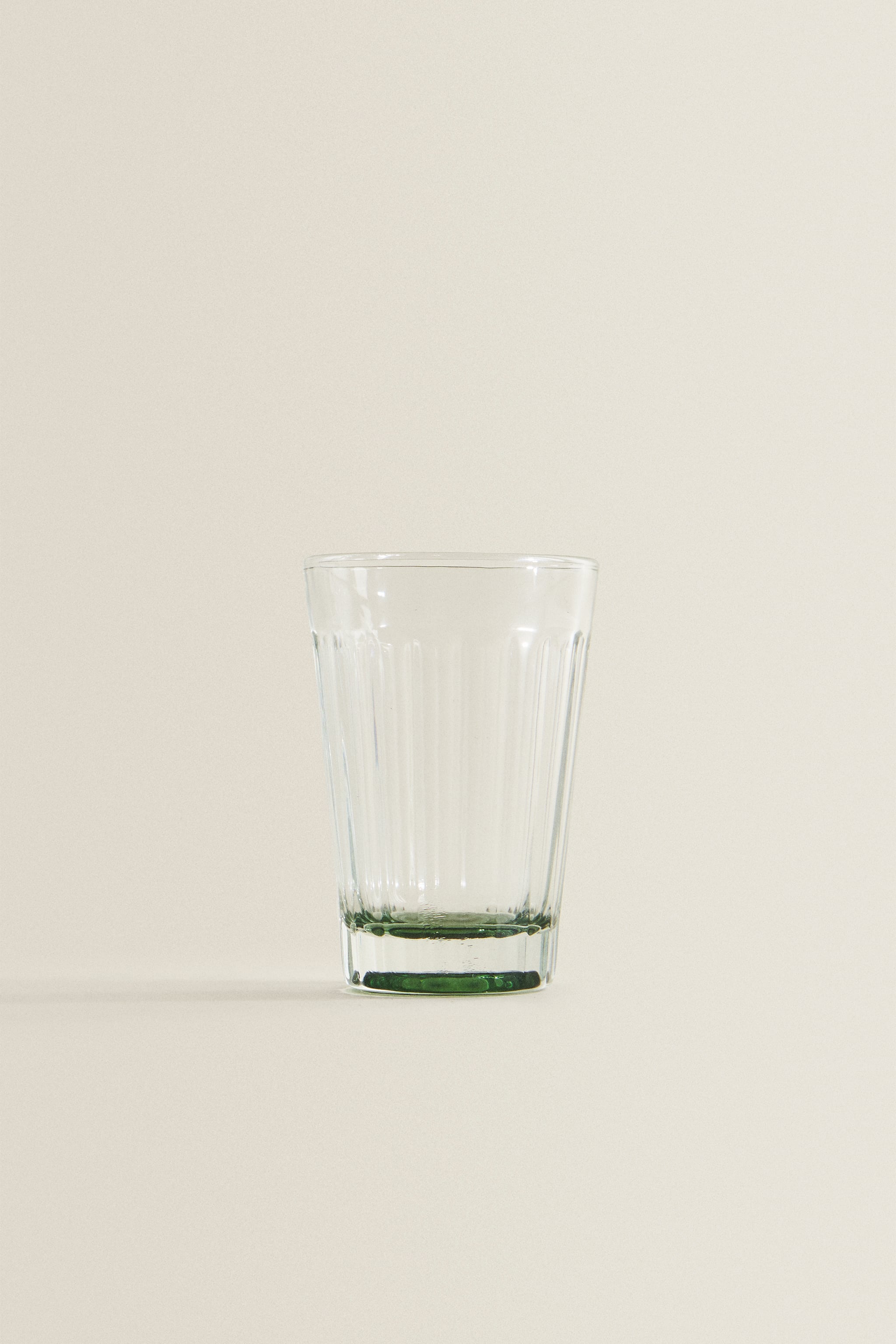 Стеклянный стакан с подъемным дизайном Zara, зеленый футболка zara хлопок размер s зеленый