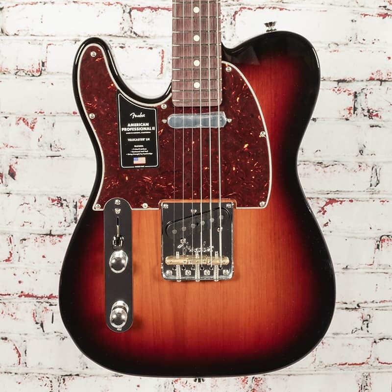 

Электрогитара Fender American Professional II Telecaster Left-Hand, RW , 3-Color Sunburst