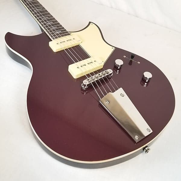 

Электрогитара Yamaha RSS02T Revstar Standard Electric Guitar, 2 P90 Style Pickups, Hot Merlot, W/ Bag