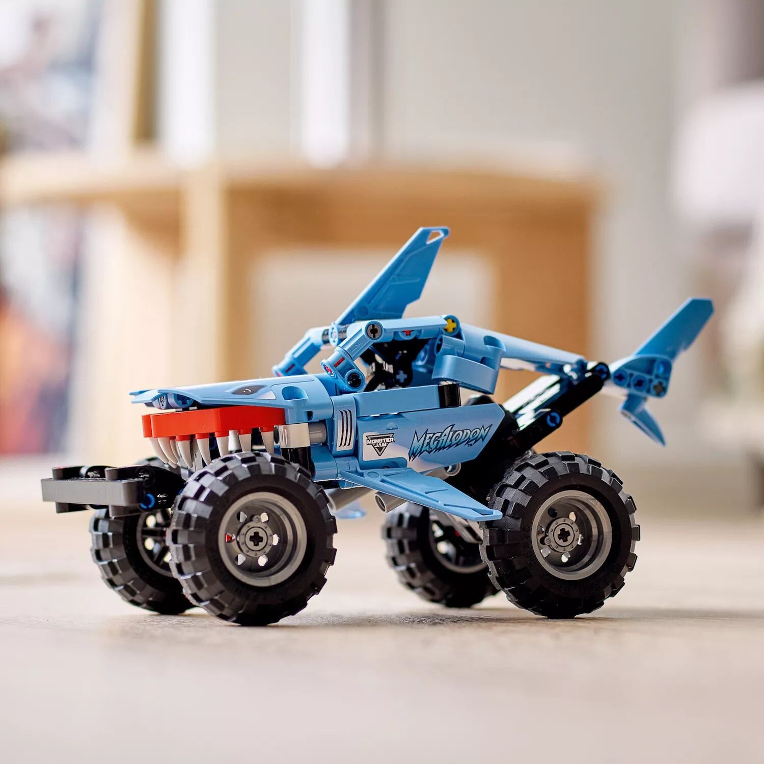 

Набор для сборки модели LEGO Technic Monster Jam Megalodon 42134 (260 деталей) LEGO