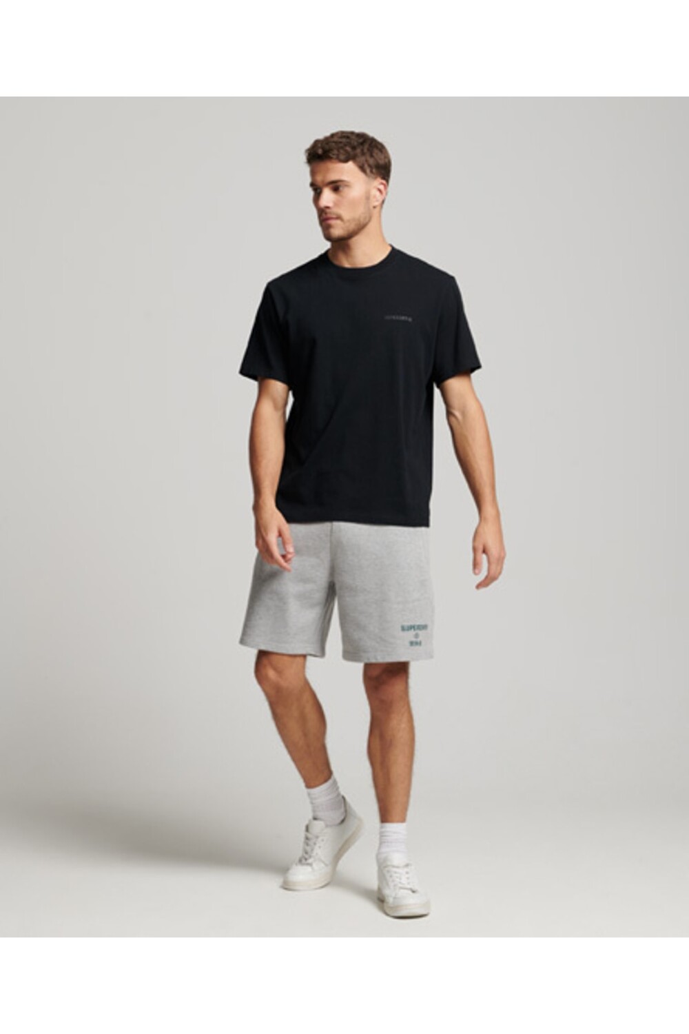 

Шорты - Серый - Нормальная талия SUPERDRY, серый