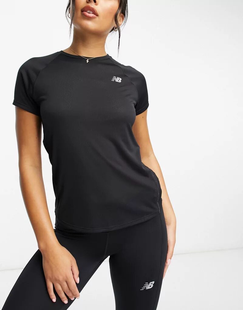 Черная футболка с короткими рукавами New Balance Impact Run цена и фото