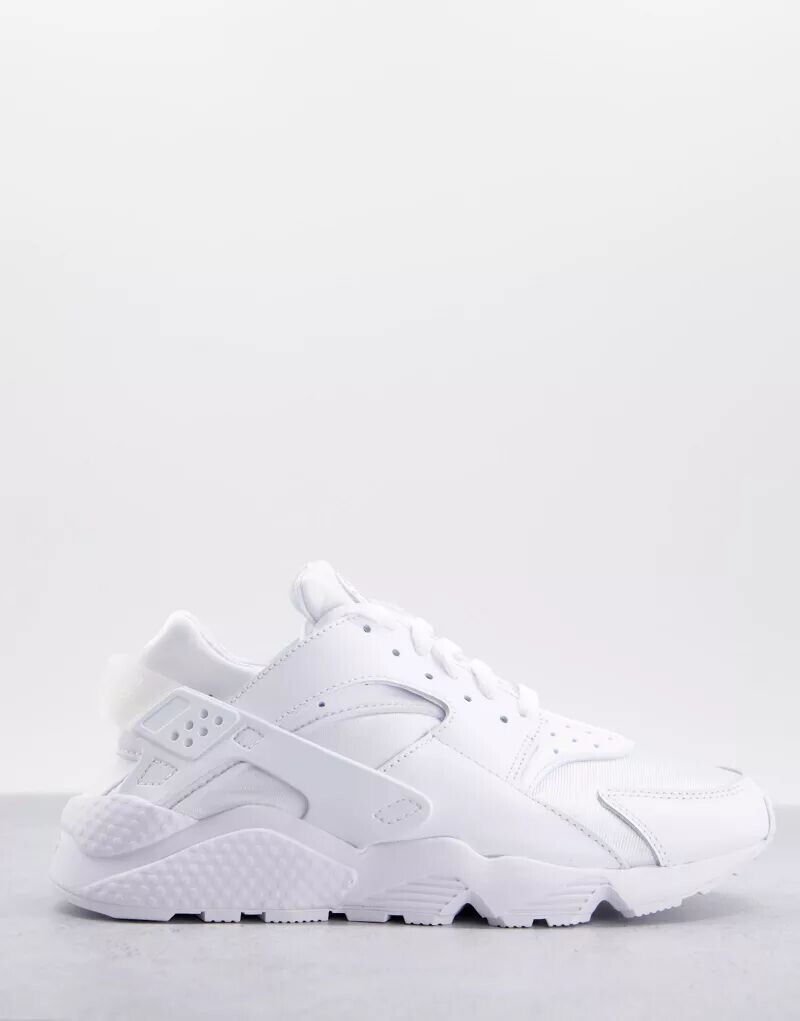 

Белые кроссовки Nike Air Huarache