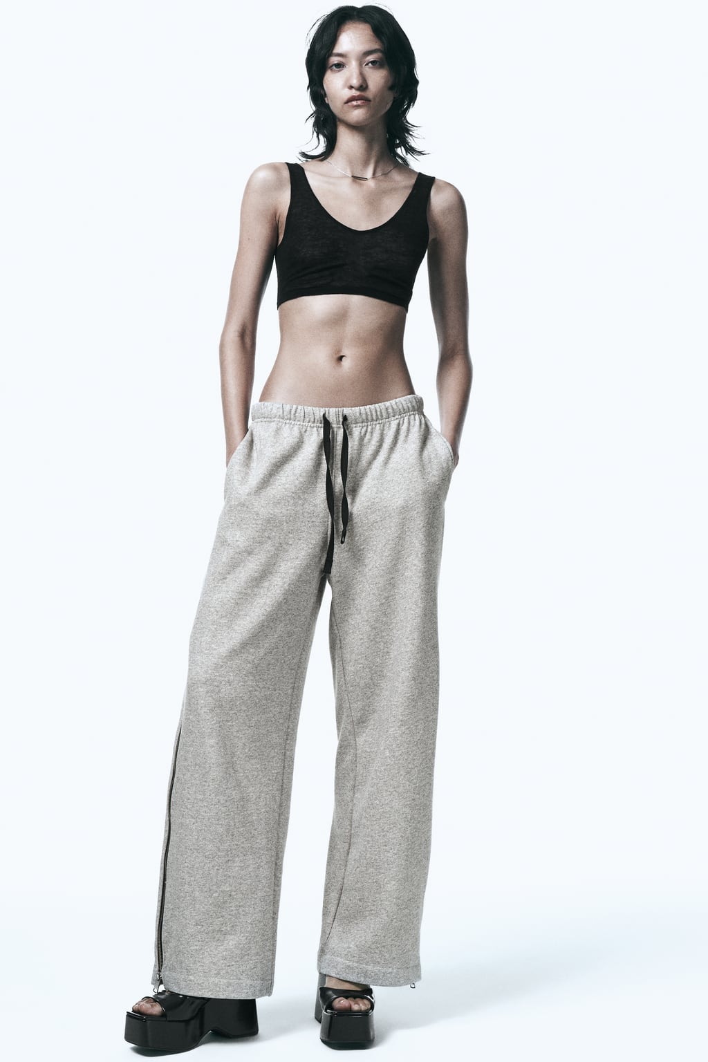 

Плюшевые брюки на молнии ZARA, серый