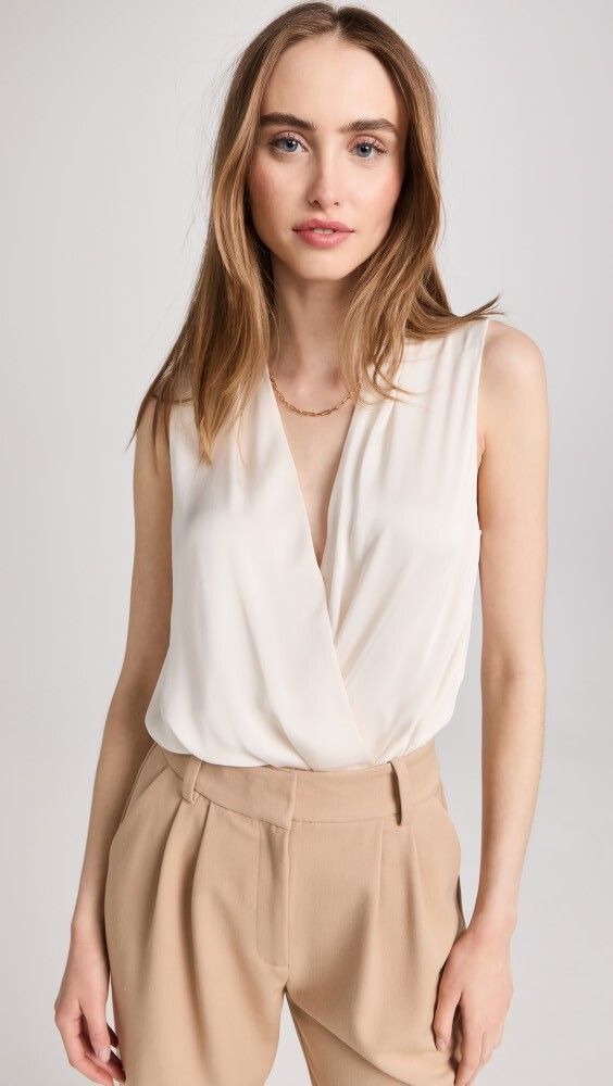 

Боди Favorite Daughter The Sleeveless Date Blouse Thong, слоновая кость