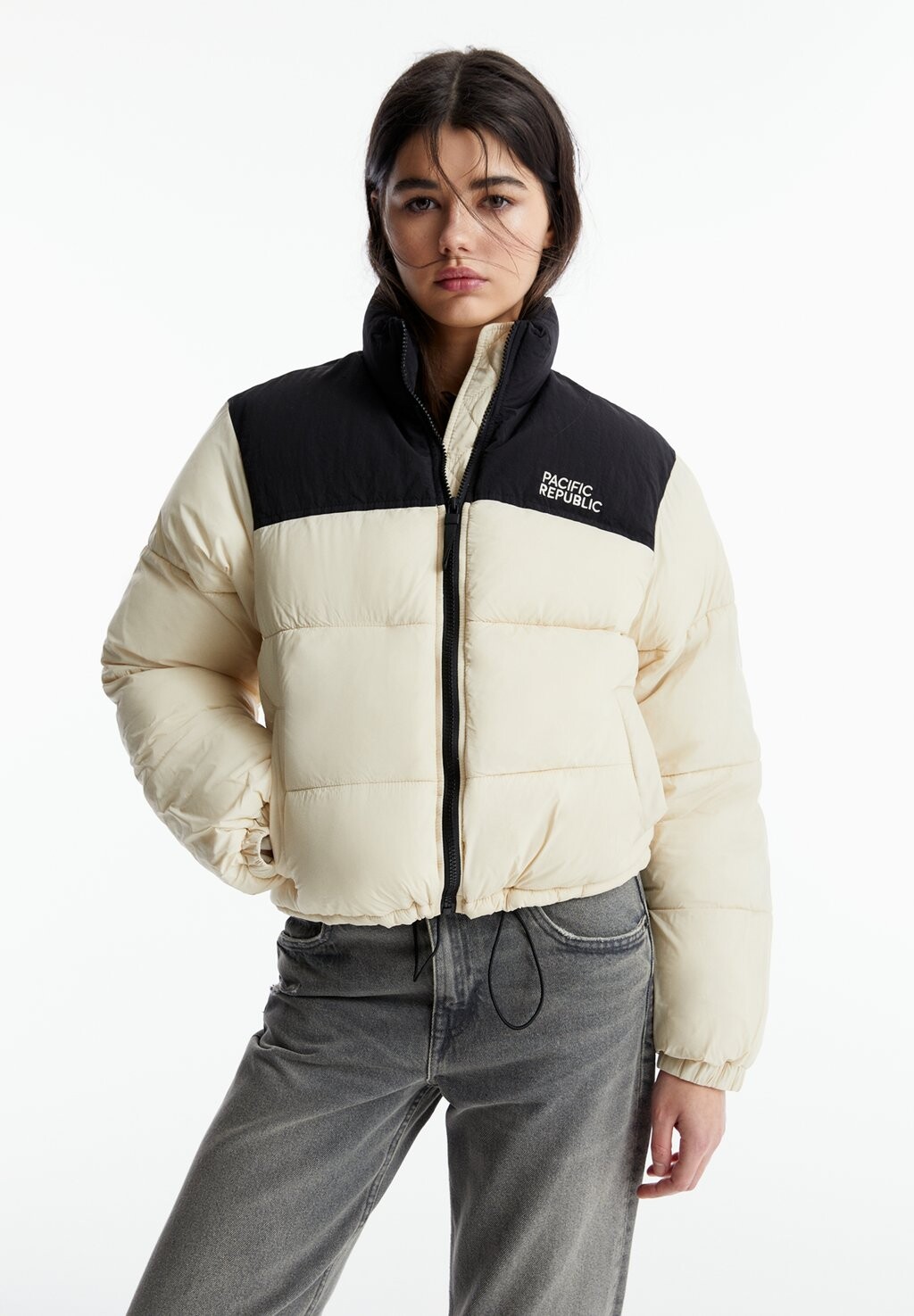

Зимняя куртка PULL&BEAR, цвет sand