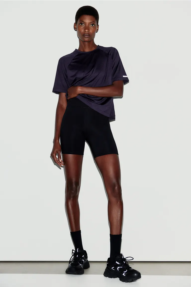 

Спортивная футболка от drymove H&M, фиолетовый