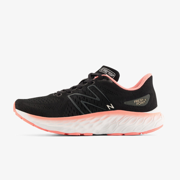 

Кроссовки эвоз v3 New Balance, черный