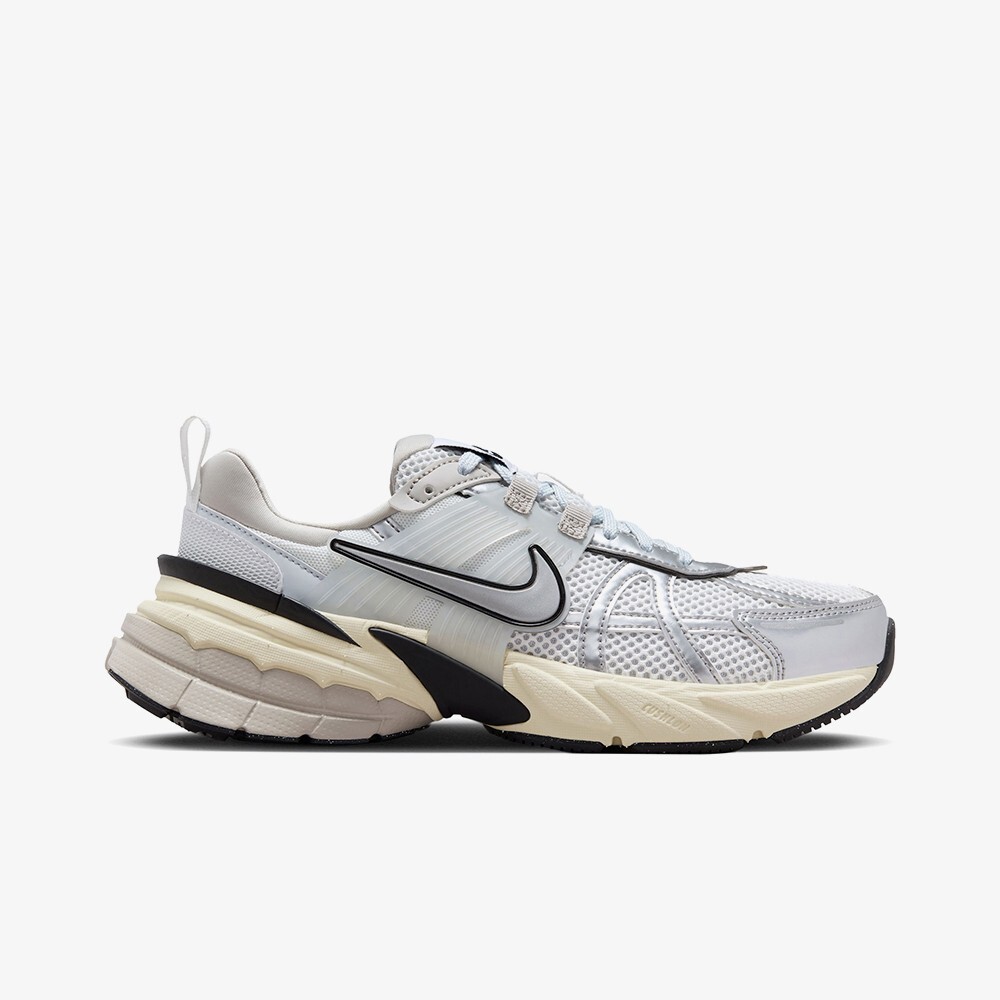 

Кроссовки V2K Run 'Summit White' (W) Nike, белый