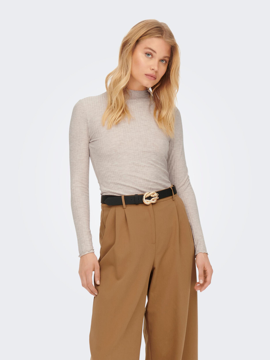 

Футболка ONLY Dünnes Langarm Stehkragen Longsleeve ONLEMMA, бежевый