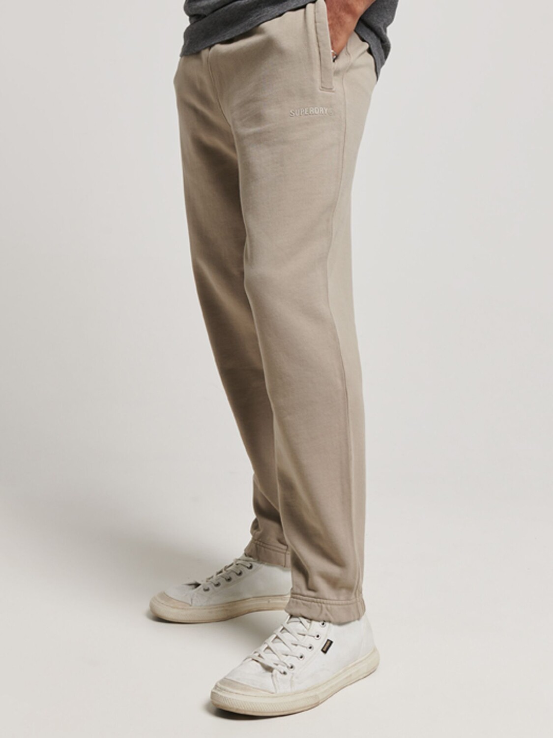 

Superdry Essential Overdyed Джоггеры, Камень