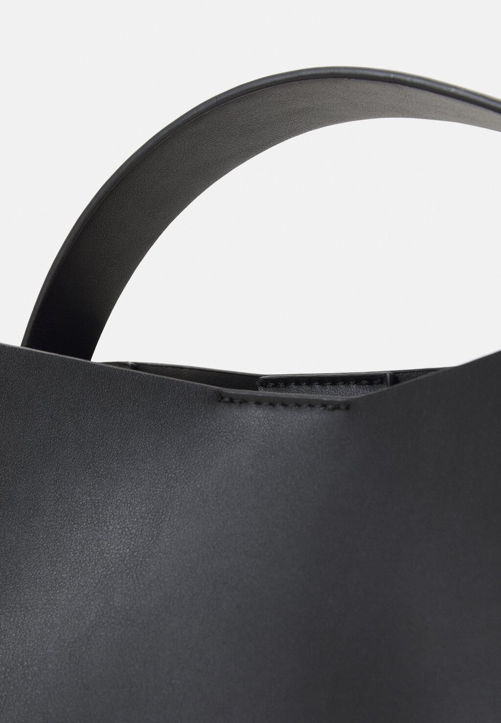 

Сумочка MIDI BAG Gina Tricot, черный