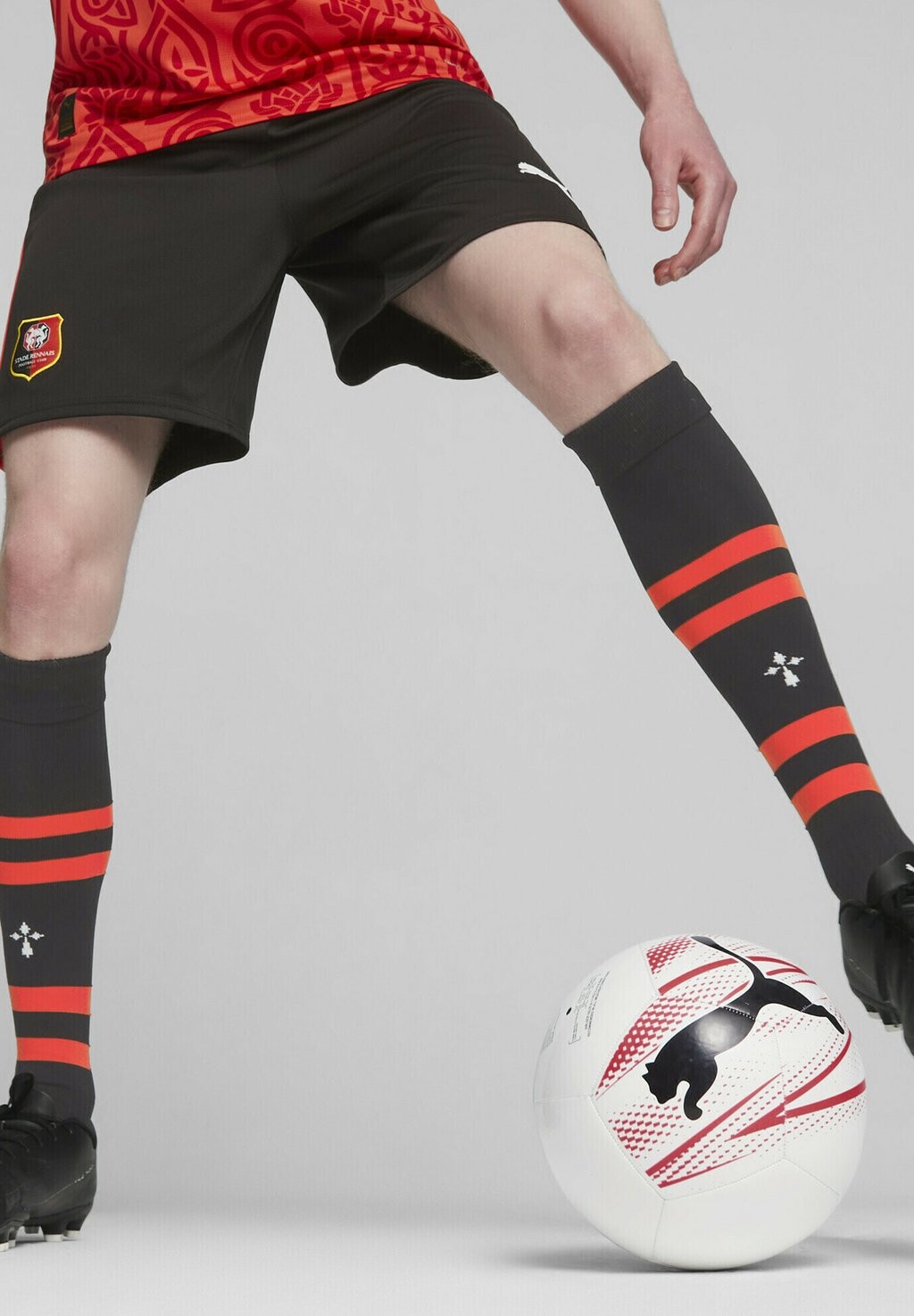 

Спортивные шорты STADE RENNAIS F C FUSSBALL Puma, черный красный