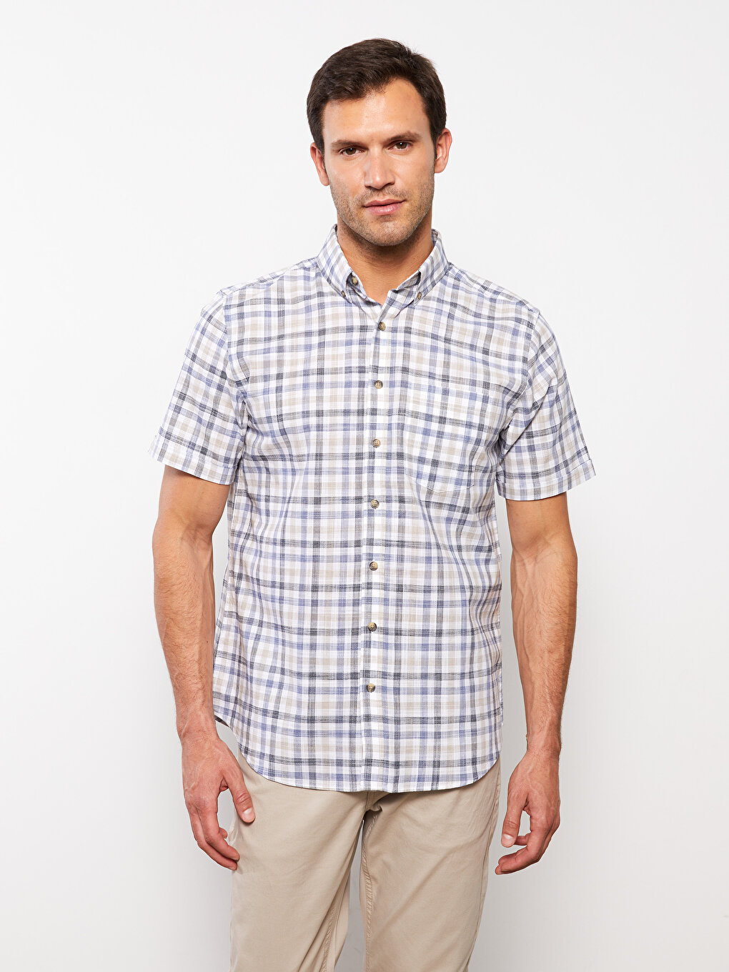 Мужская рубашка из поплина в клетку с коротким рукавом стандартного кроя LCWAIKIKI Classic, бежевый плед плед capelli бежевый