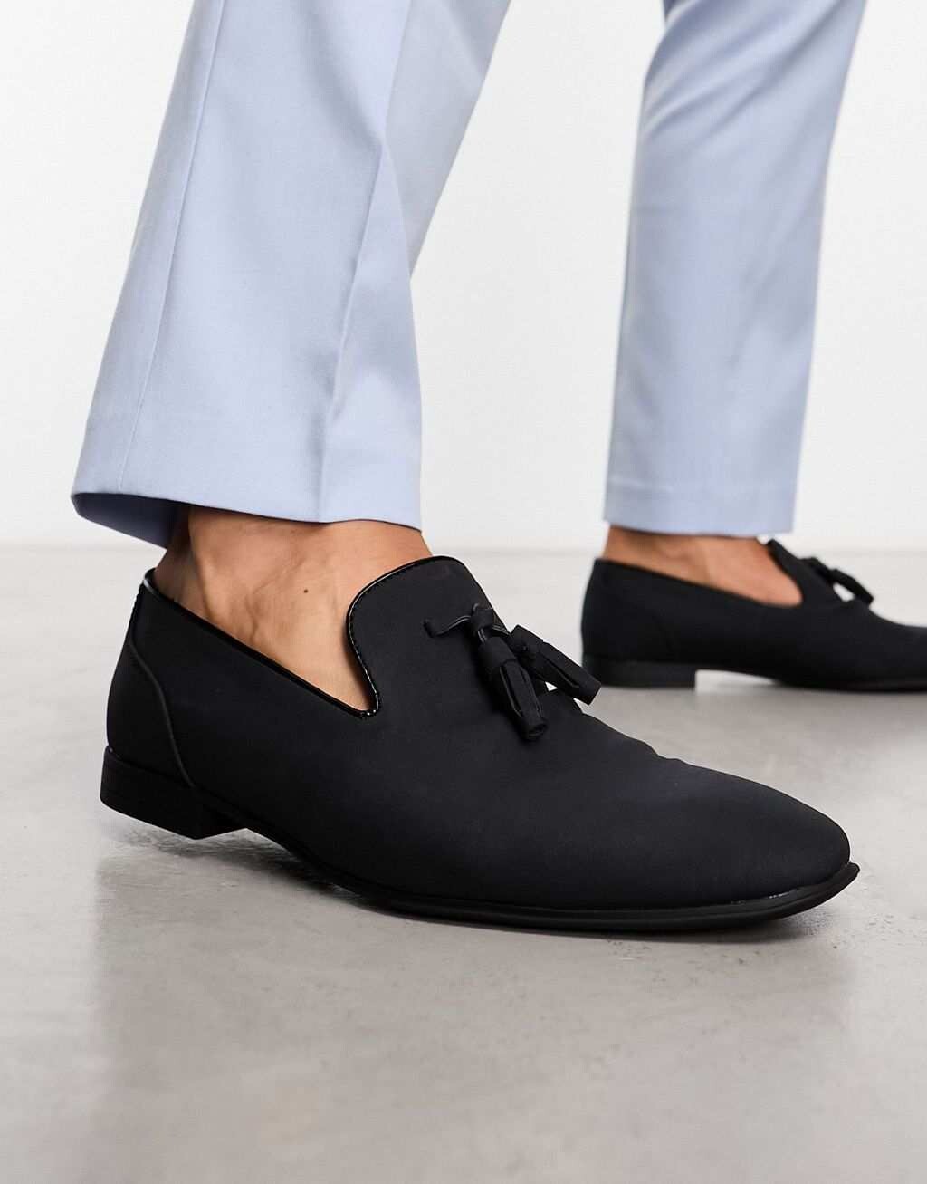 

Черные лоферы из искусственной замши с кисточками ASOS DESIGN, Черный