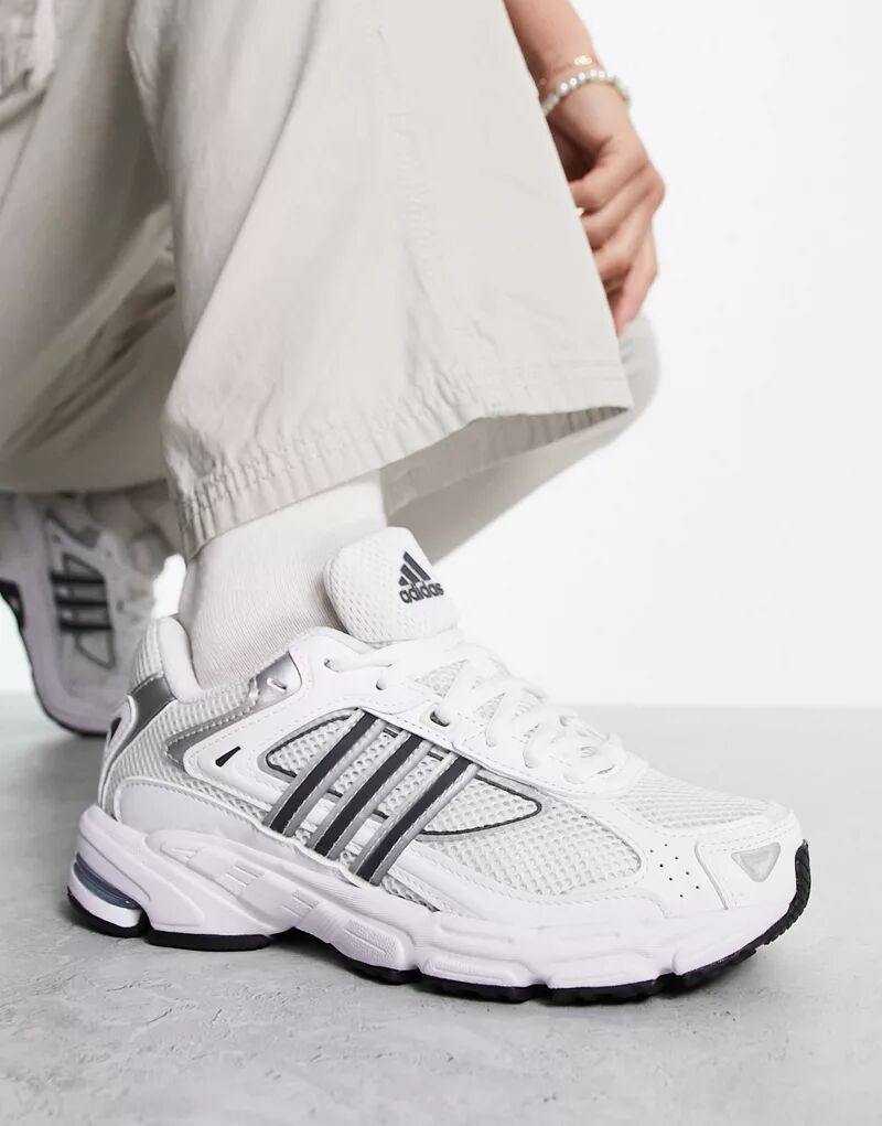 Белые, серебристые и серые кроссовки adidas Originals Response CL
