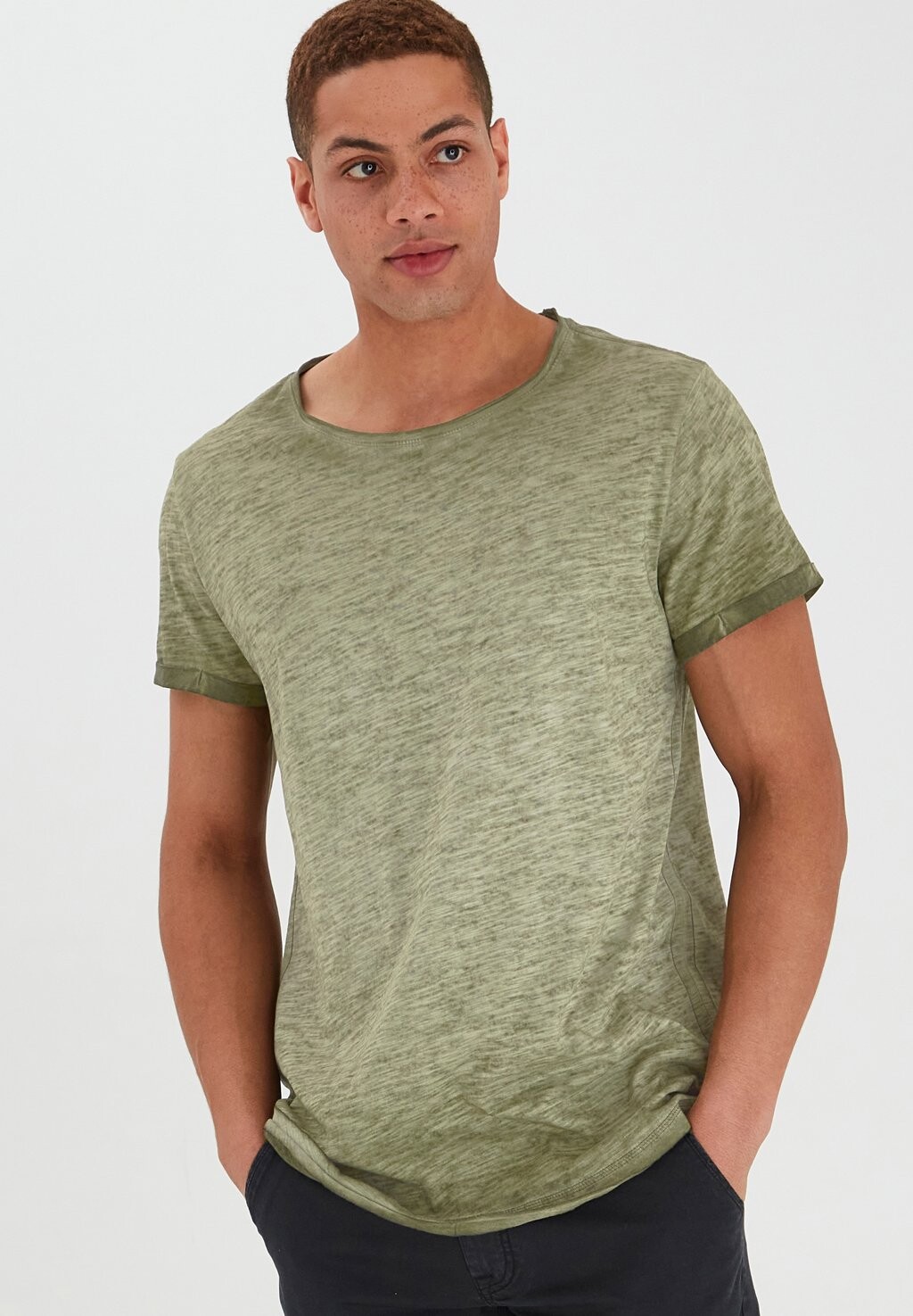 

Футболка базовая Bhmino Blend, цвет dusty olive green