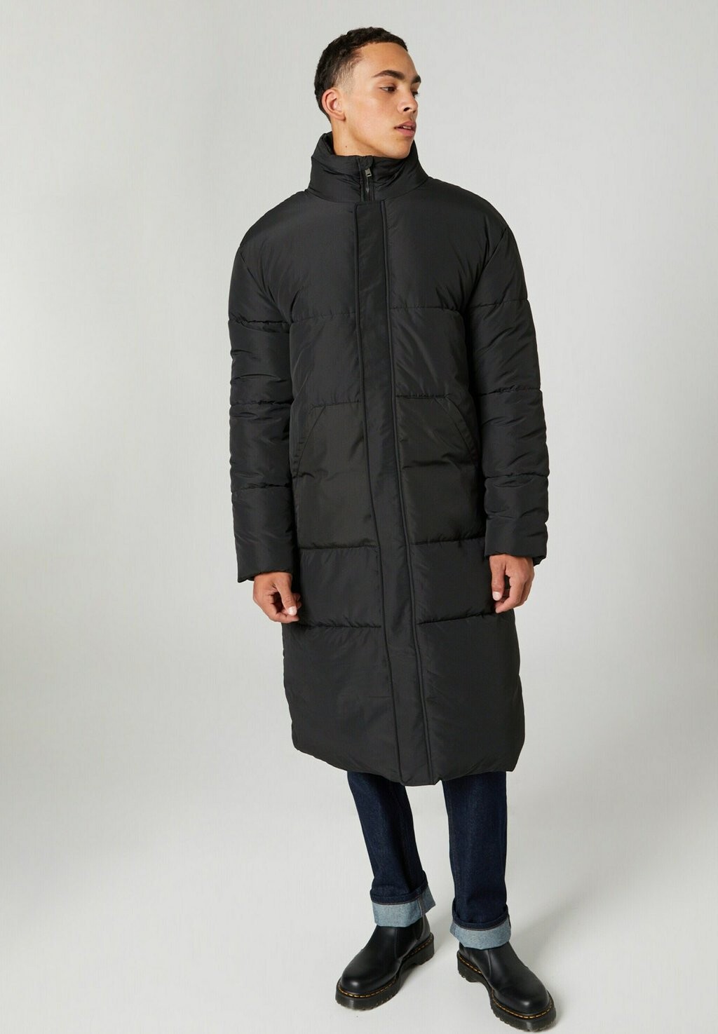

Зимнее пальто Guido Maria Kretschmer Collection, черный