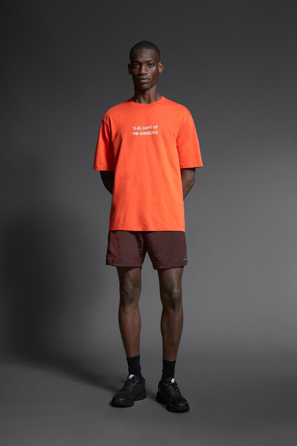 

Футболка с принтом ZARA, красный