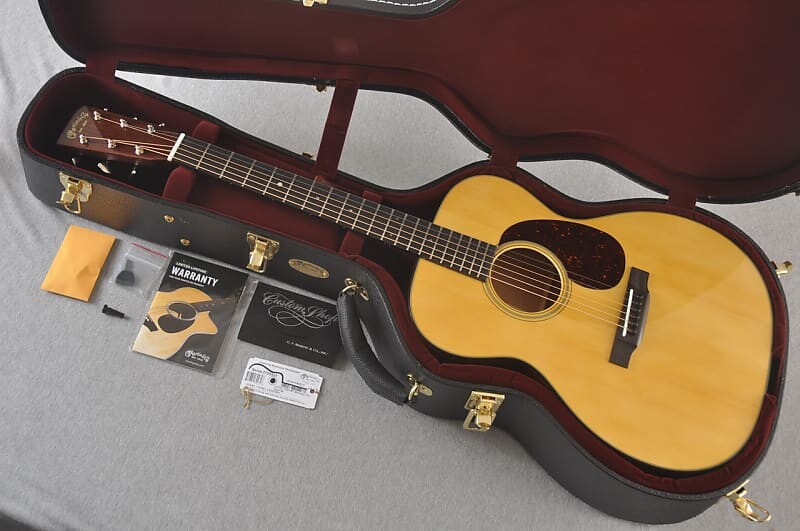 

Акустическая гитара Martin Custom 000 Style 18 Adirondack Modified V #2709531