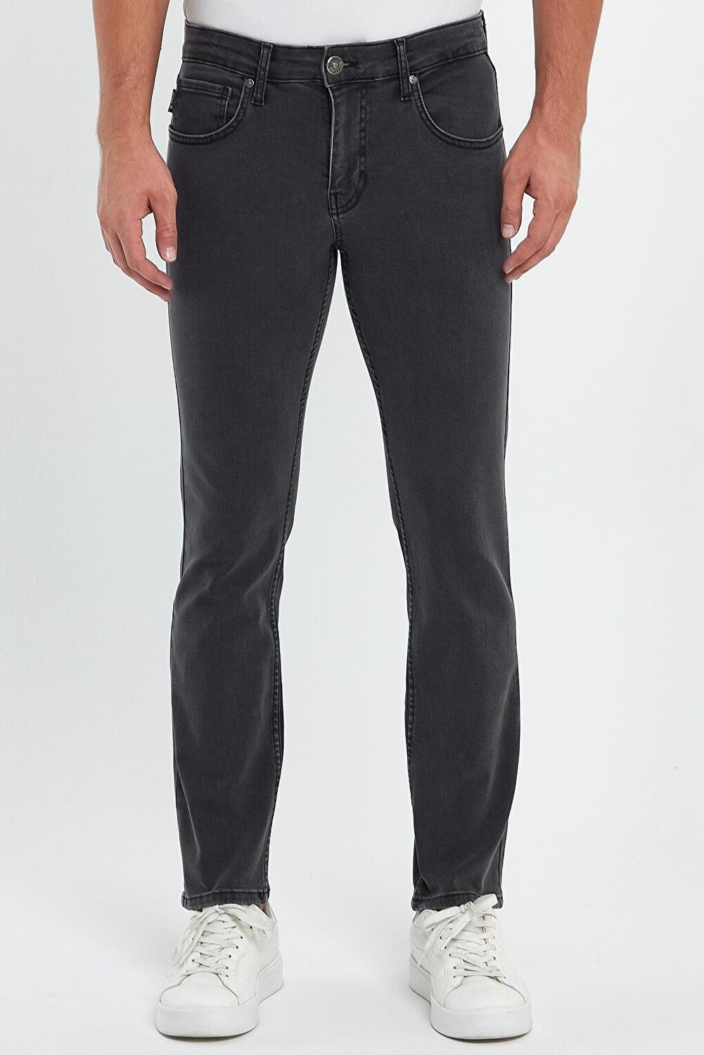 

Мужские джинсы Arjen 646 Slim Fit Rodi