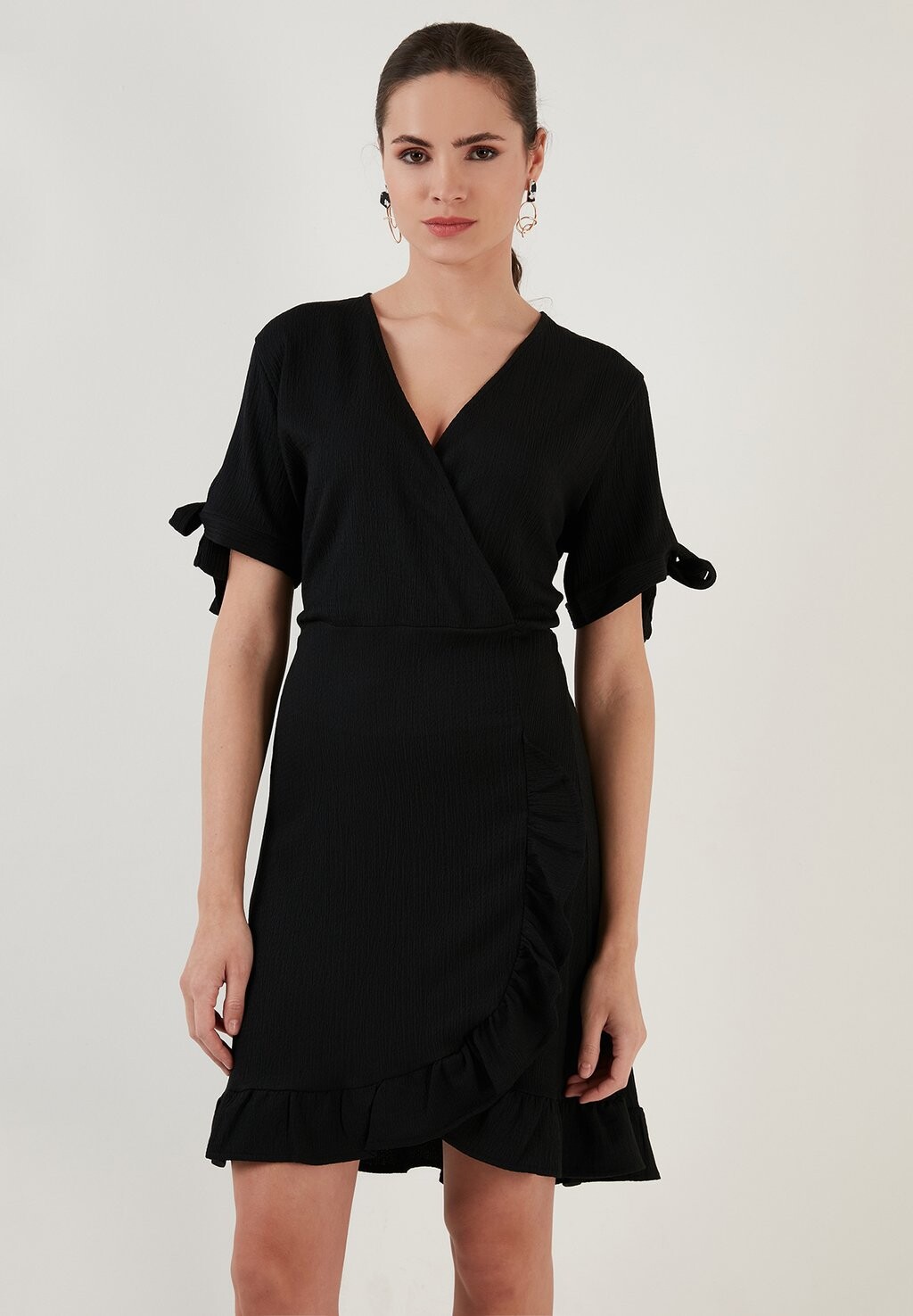 

Летнее платье LELA, черный